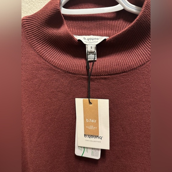 Women's Rust Top - Picture 3 of 8